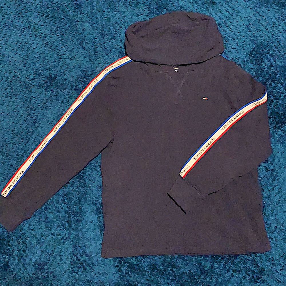 Tommy Hilfiger crop top sweater